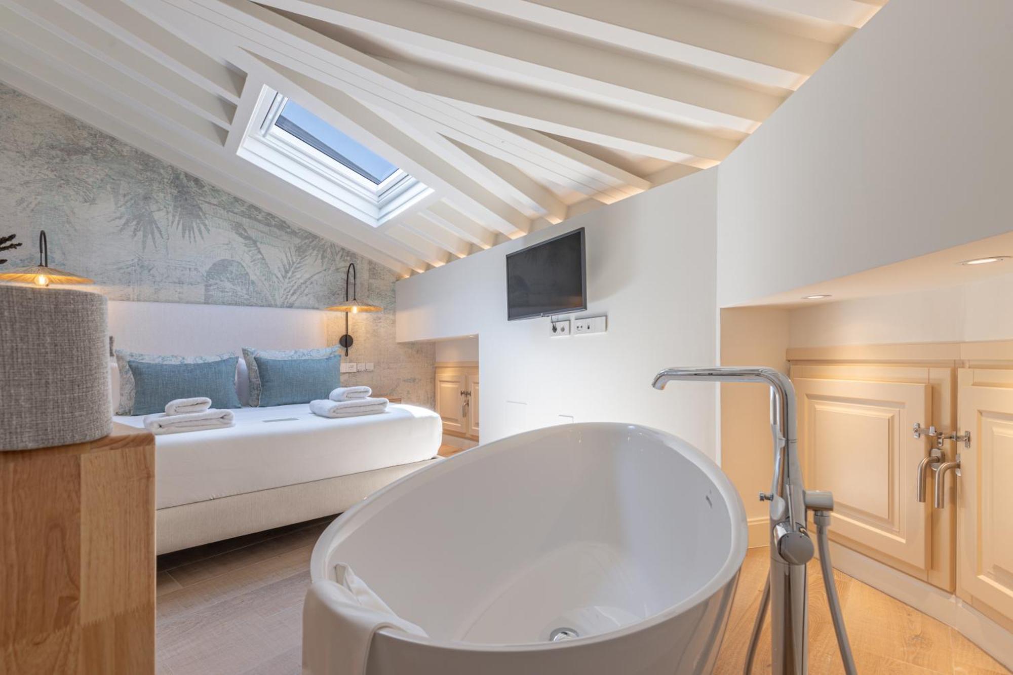 Marques De Velazquez II By Caleta Homes Malaga Exterior photo