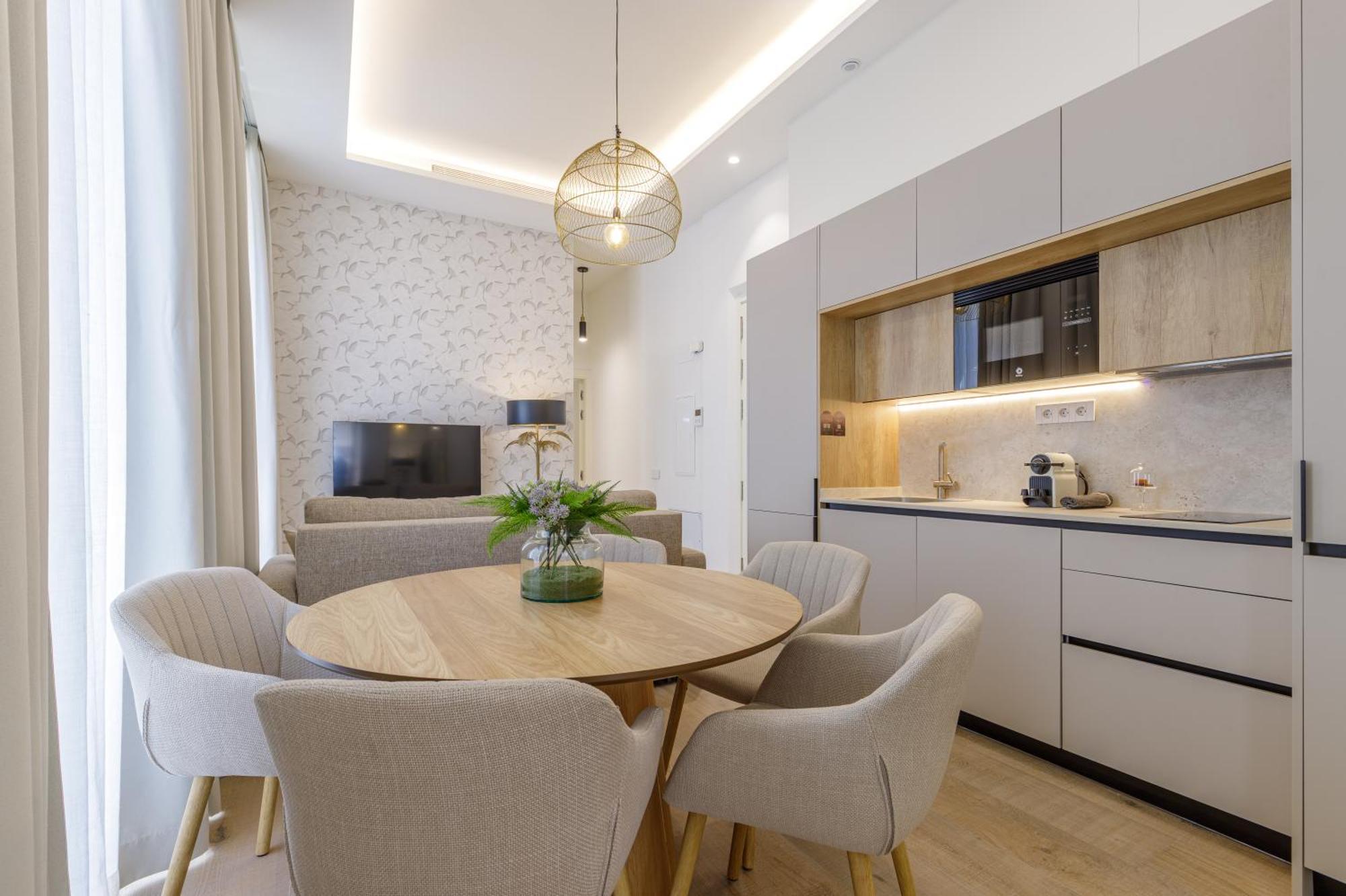 Marques De Velazquez II By Caleta Homes Malaga Exterior photo