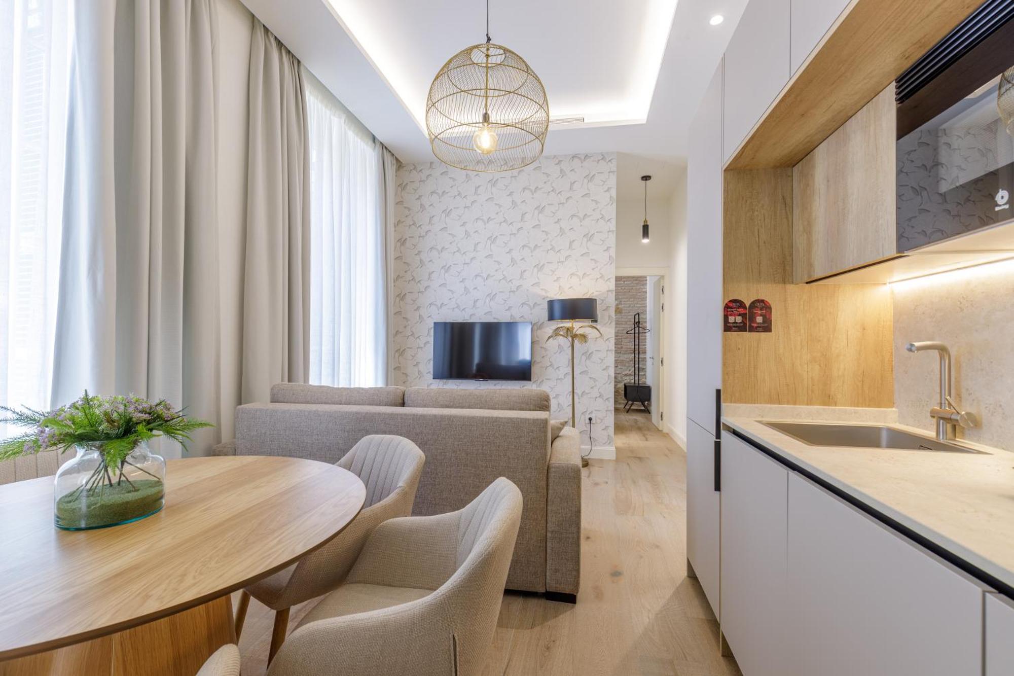 Marques De Velazquez II By Caleta Homes Malaga Exterior photo